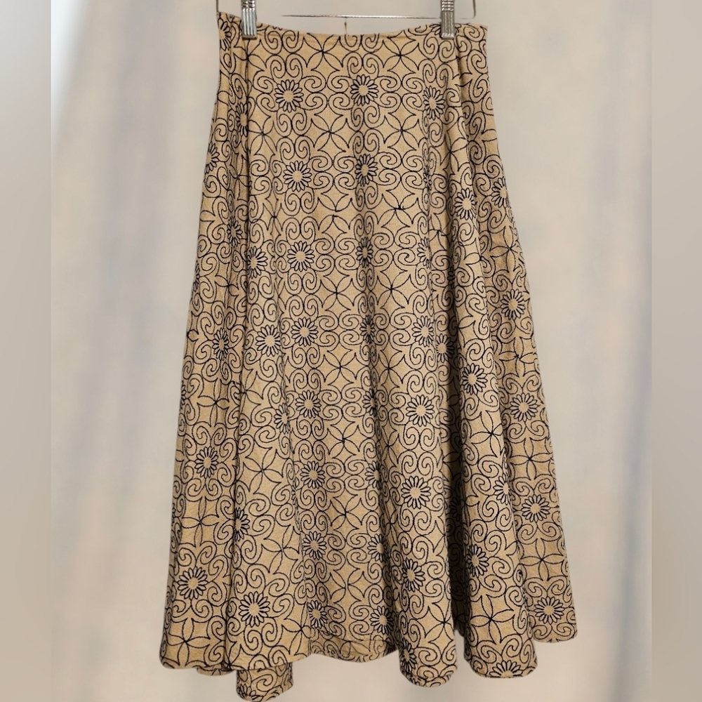 Vintage Willow Embroidered Skirt Size Medium